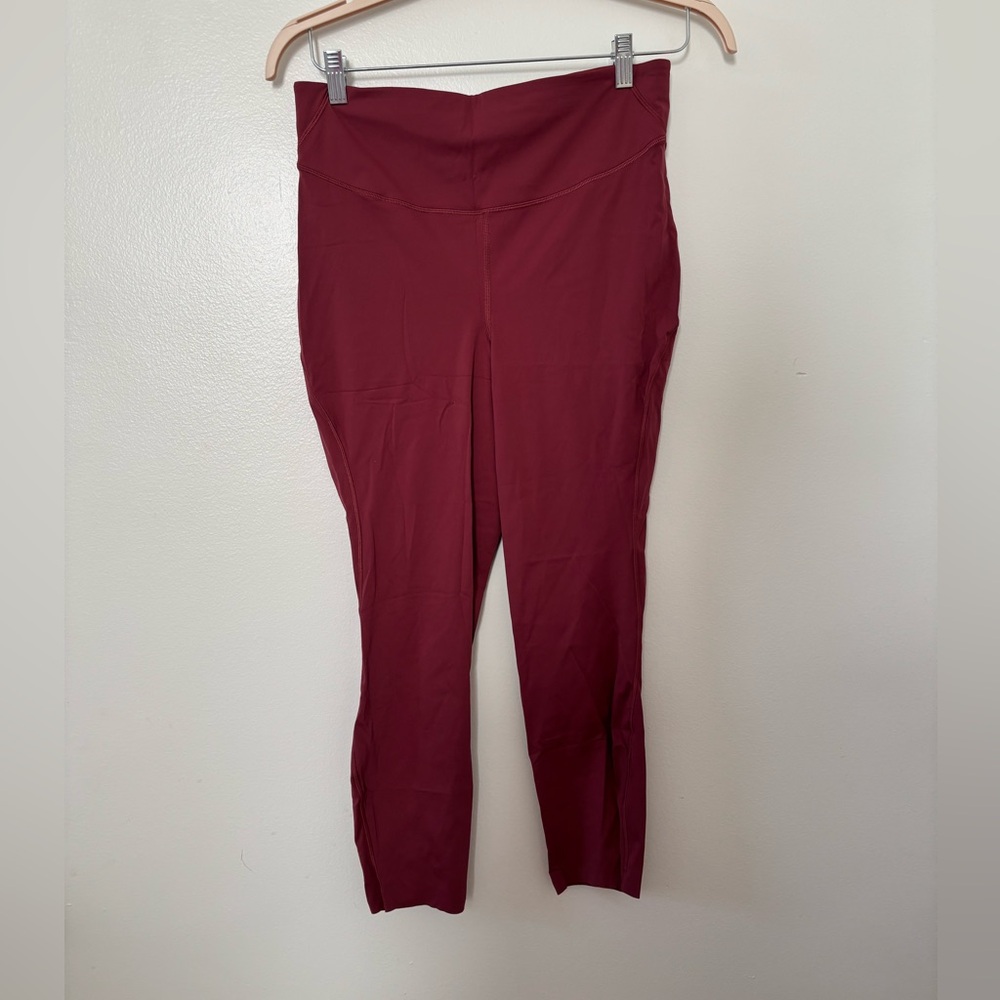 Lululemon Wunder Train Brick Red 25 inches, Size 14, Great Condition!